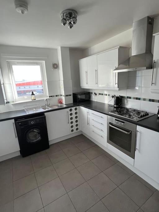 Modern 2 Bedroom Flat Near Glasgow City Centre Exterior foto